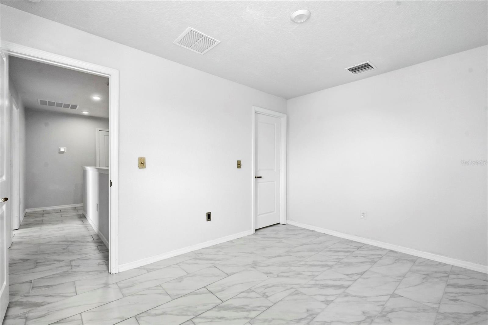 6271 SPRINGMONT LOOP — photo 31