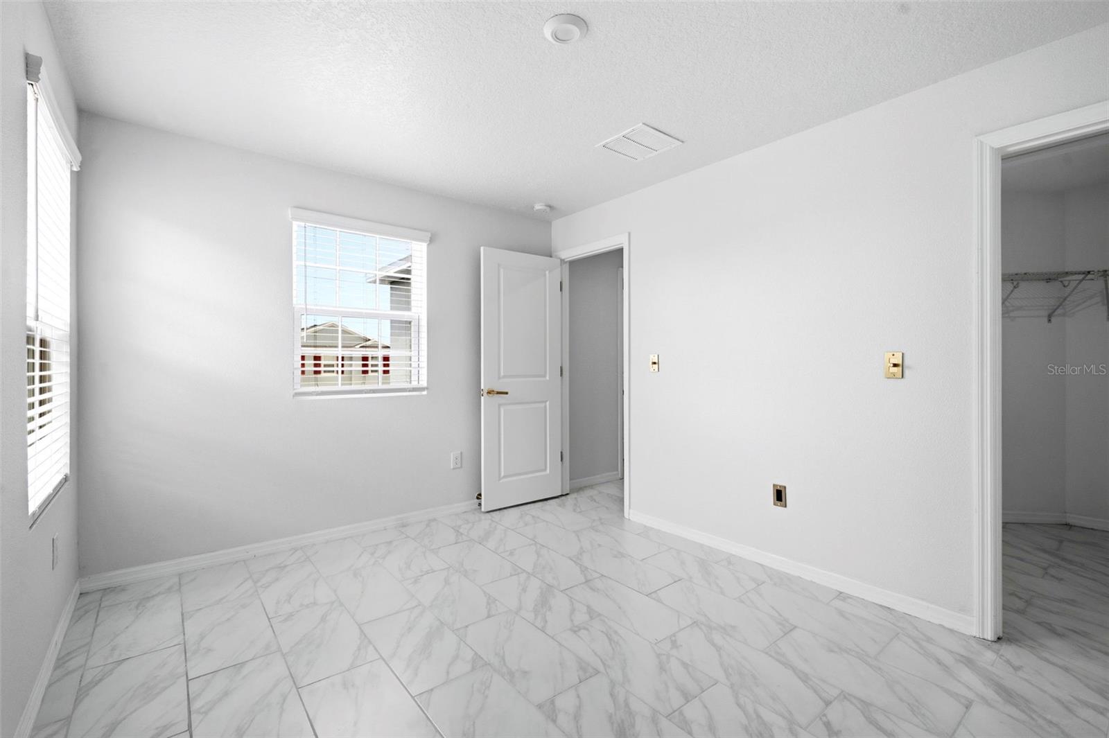 6271 SPRINGMONT LOOP — photo 32