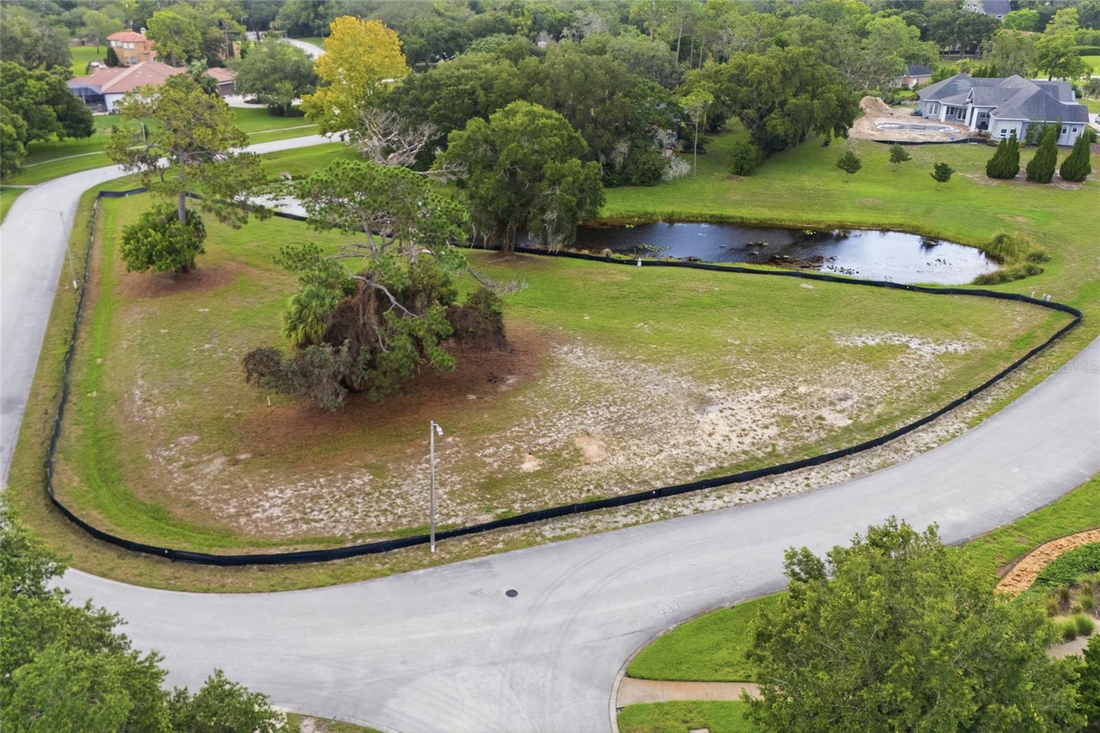 520 AUSTIN DR — photo 10