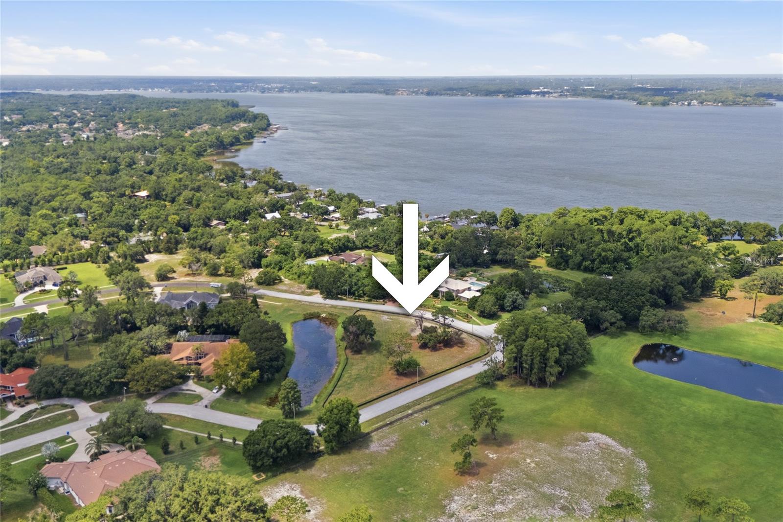 520 AUSTIN DR — photo 17