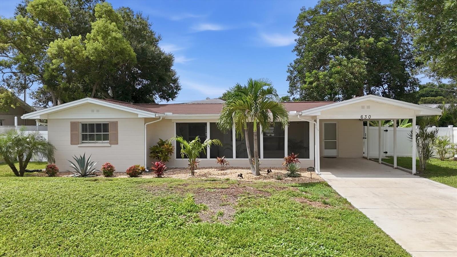 630 E SEMINOLE DR — photo 2