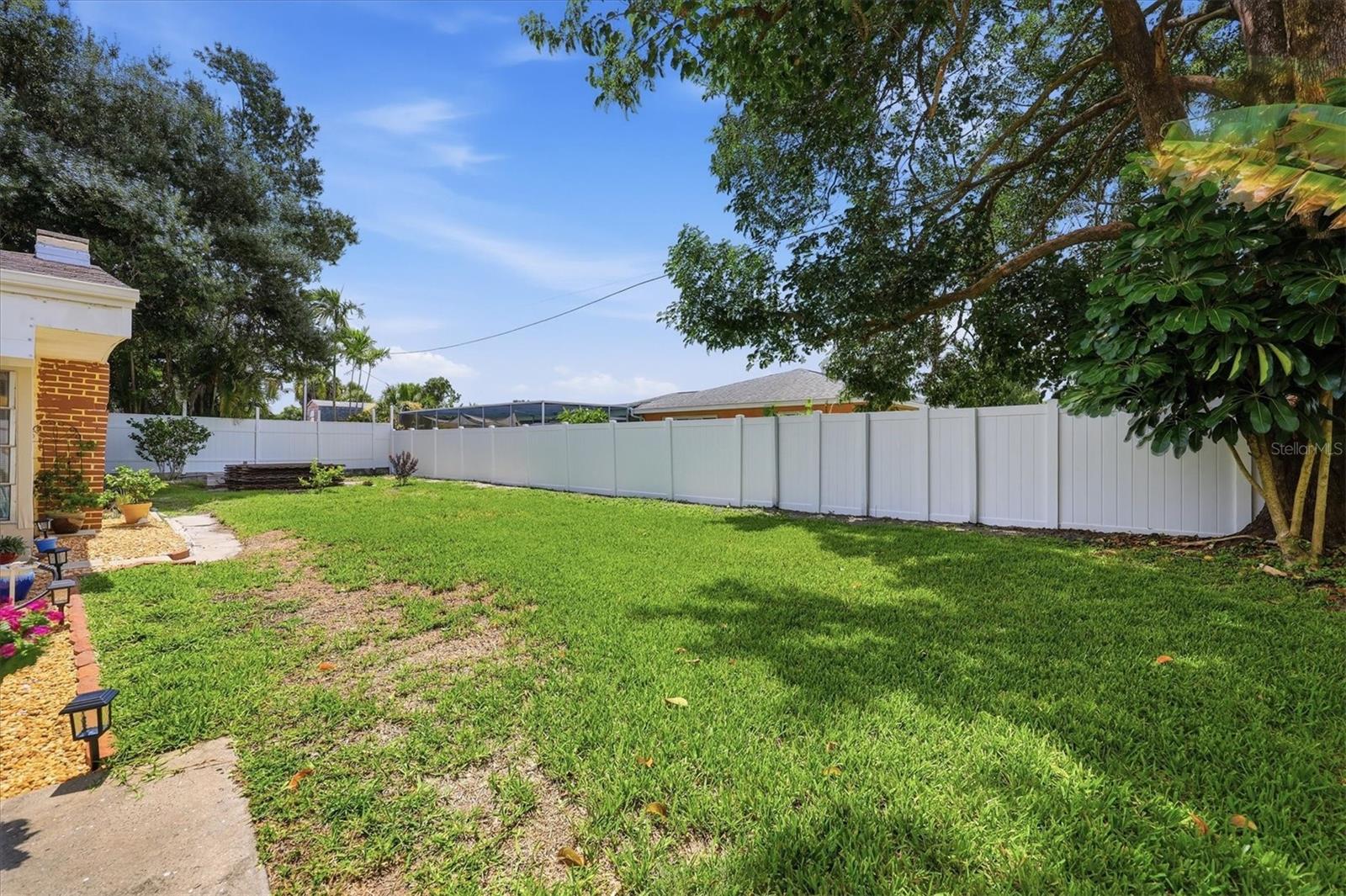 630 E SEMINOLE DR — photo 31