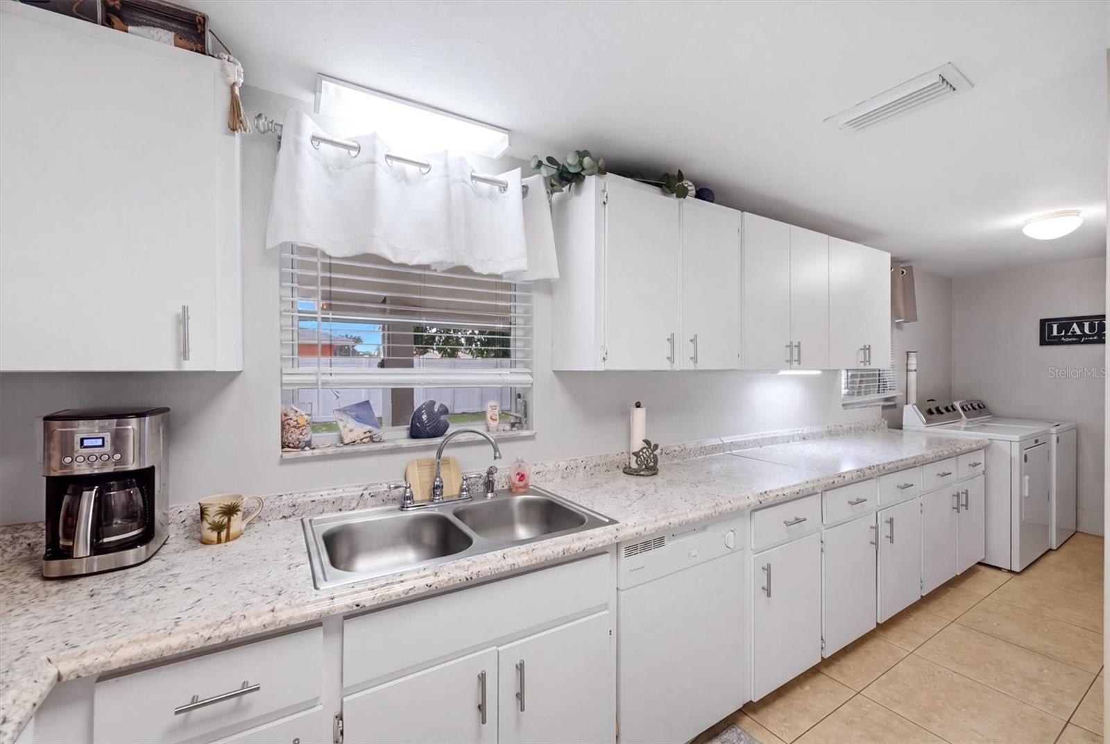 630 E SEMINOLE DR — photo 18