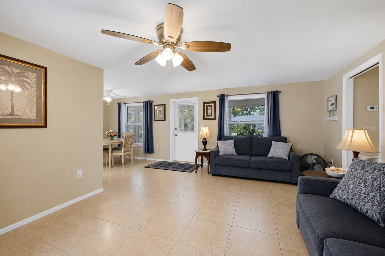 630 E SEMINOLE DR — photo 11