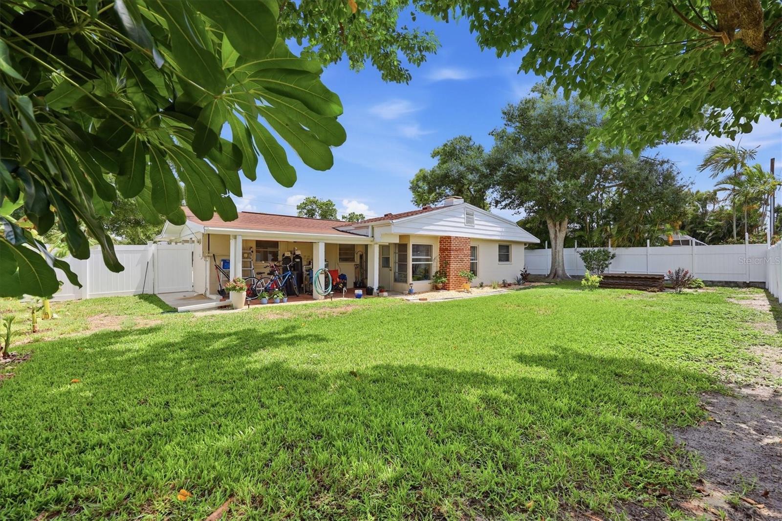630 E SEMINOLE DR — photo 32