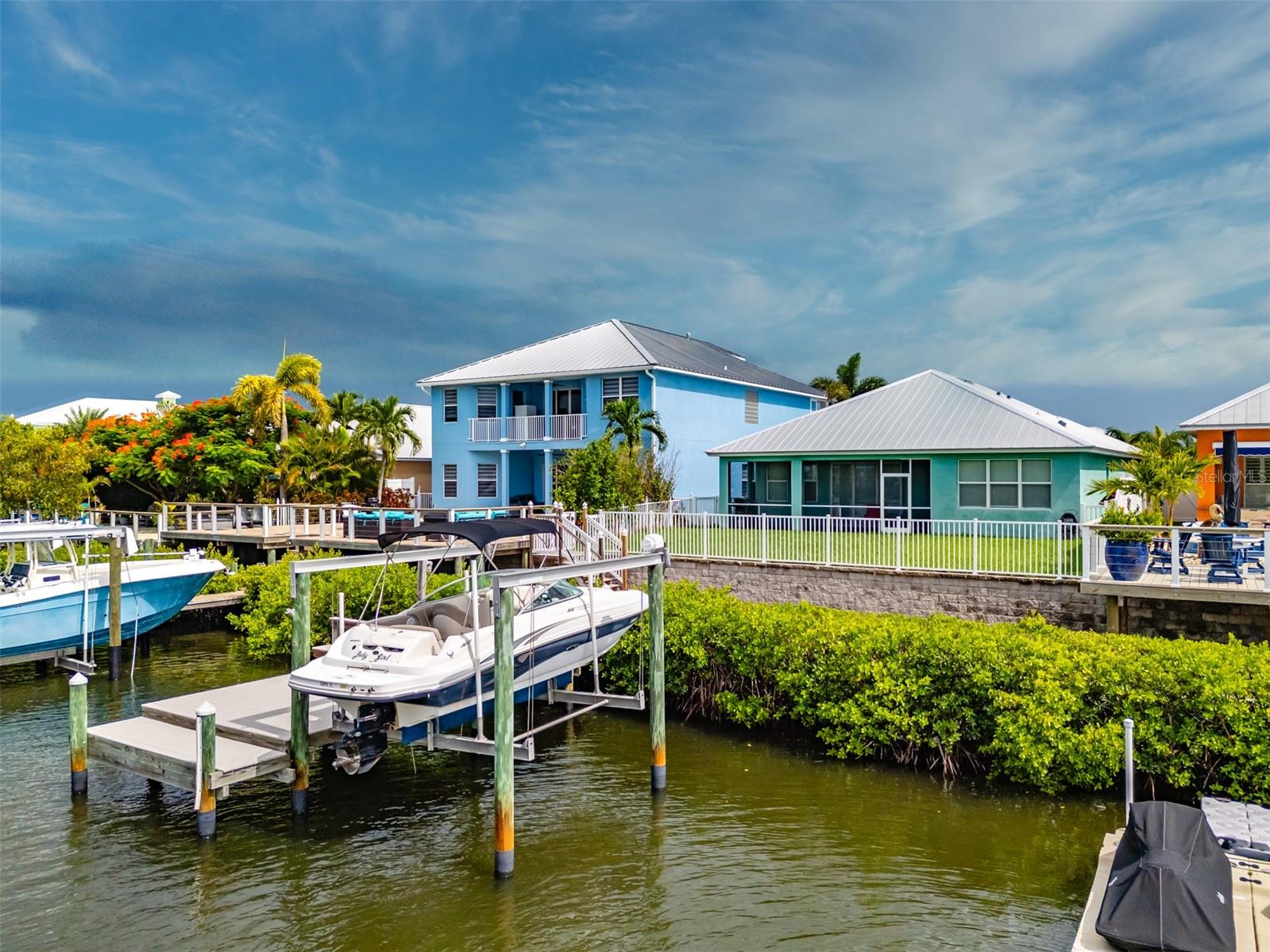 562 BIMINI BAY BLVD — photo 39