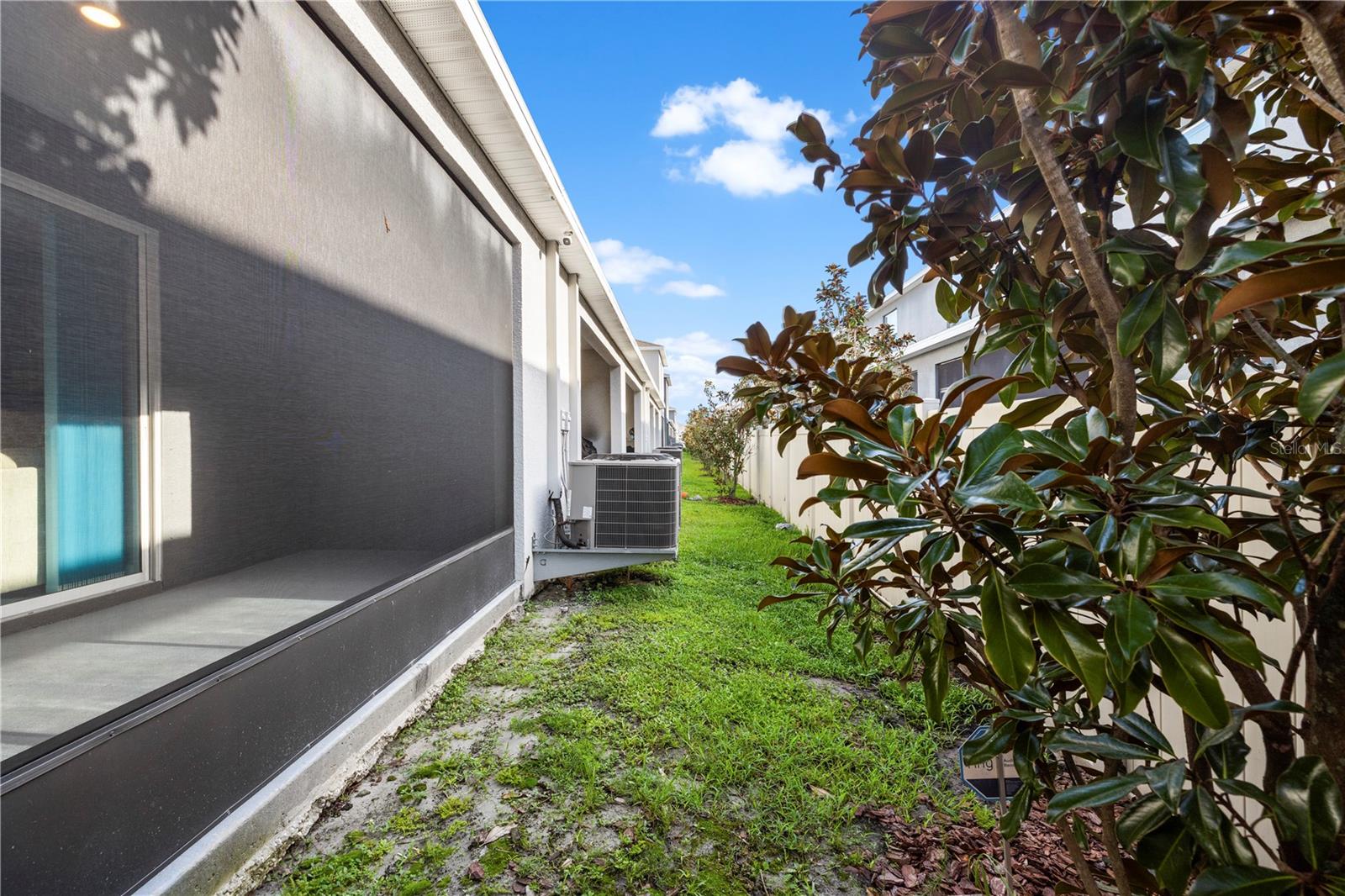 2914 SUNCOAST BLEND DR — photo 40