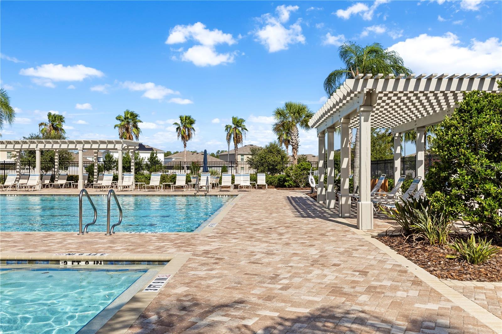 2914 SUNCOAST BLEND DR — photo 52
