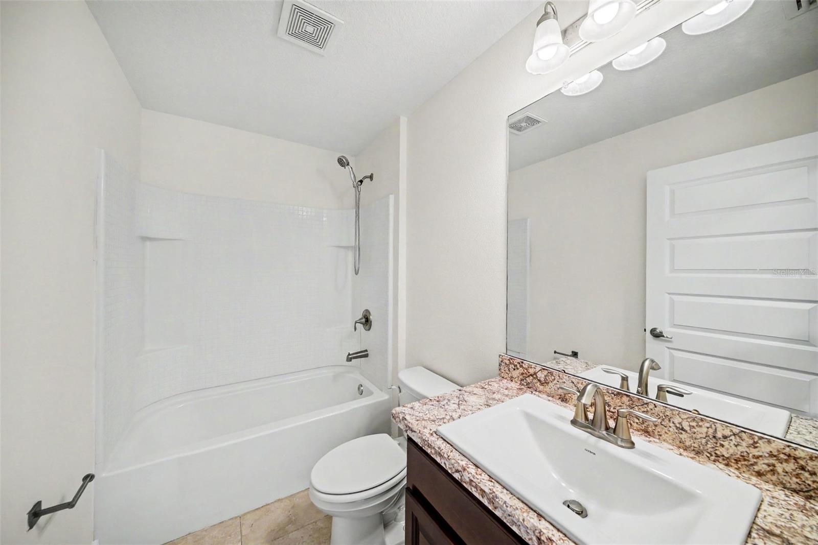 16253 VINE CLIFF AVE — photo 25