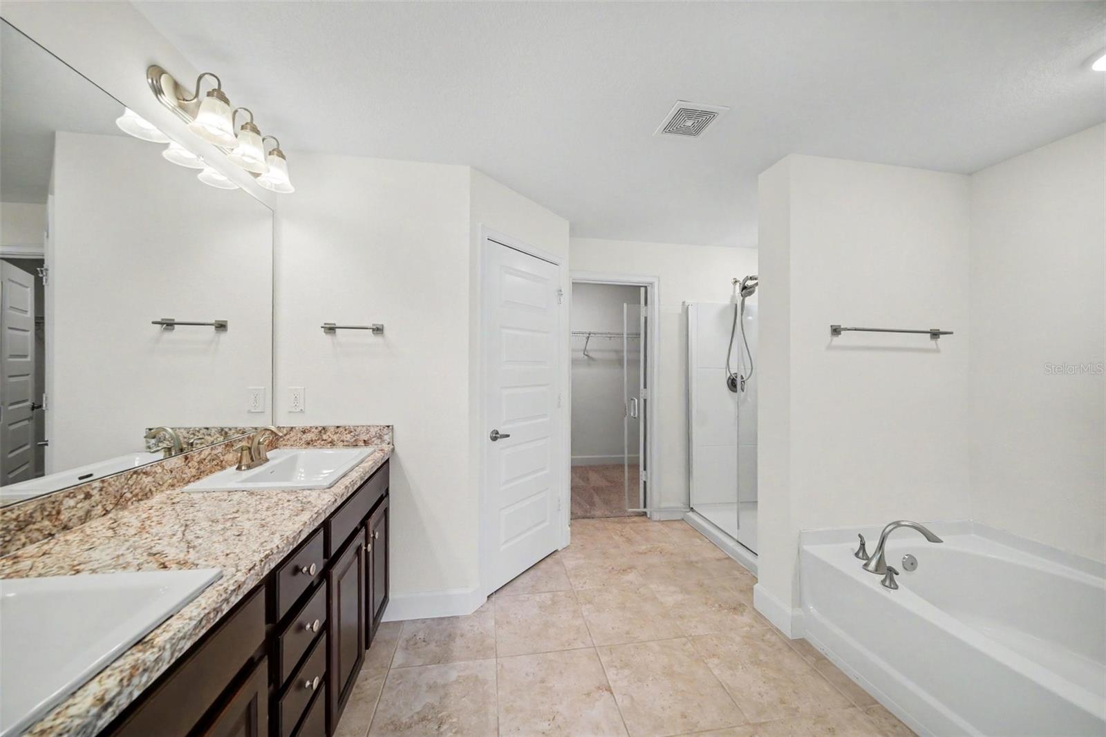 16253 VINE CLIFF AVE — photo 20