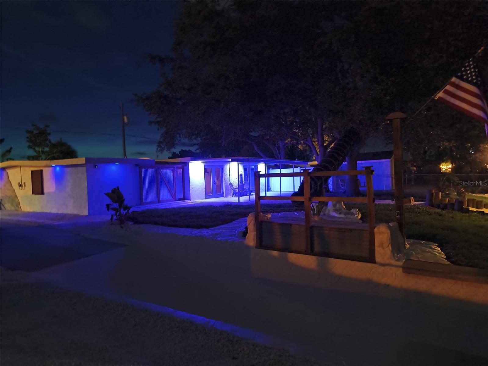 13400 CAROL DR — photo 17