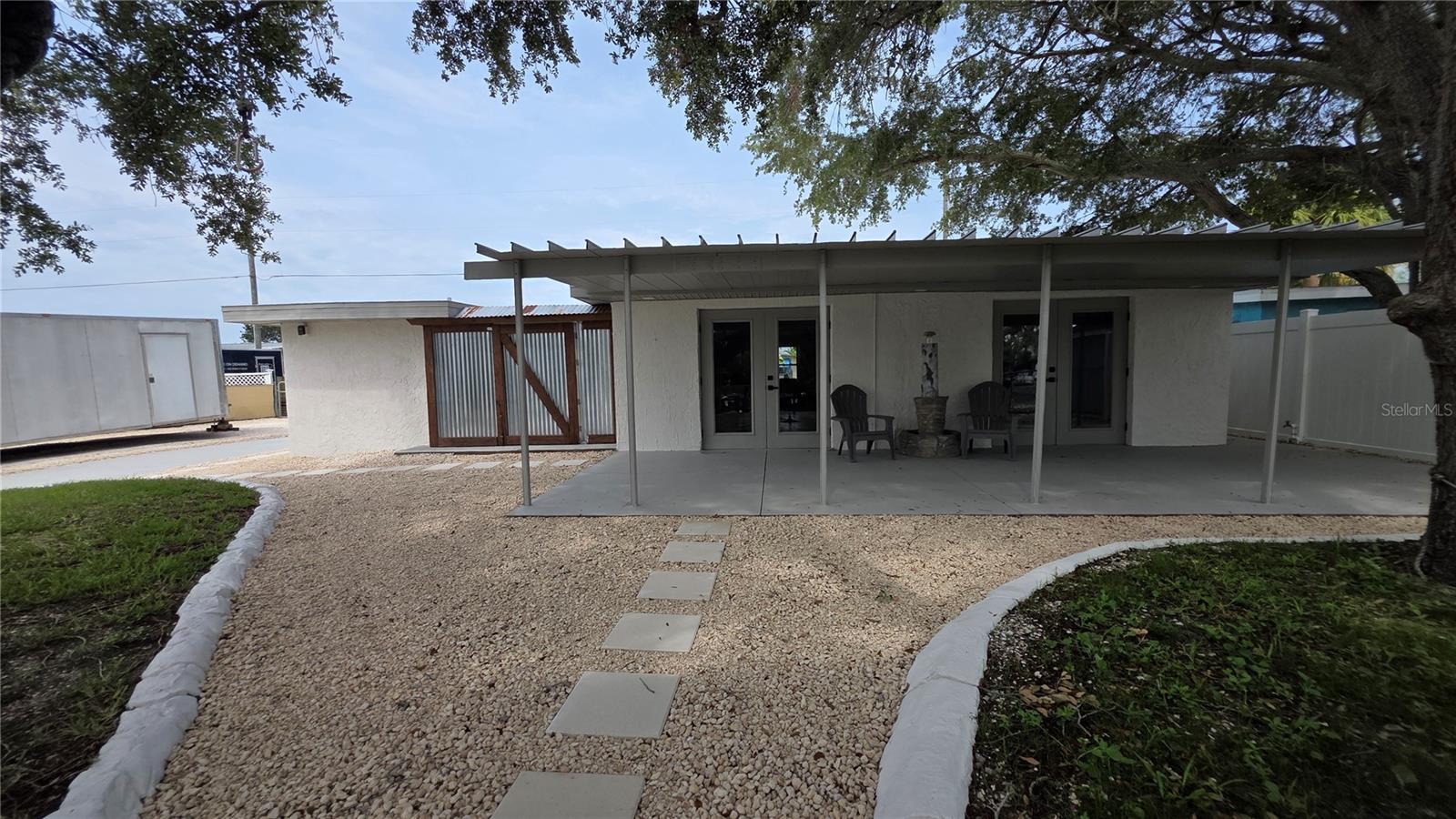13400 CAROL DR — photo 20