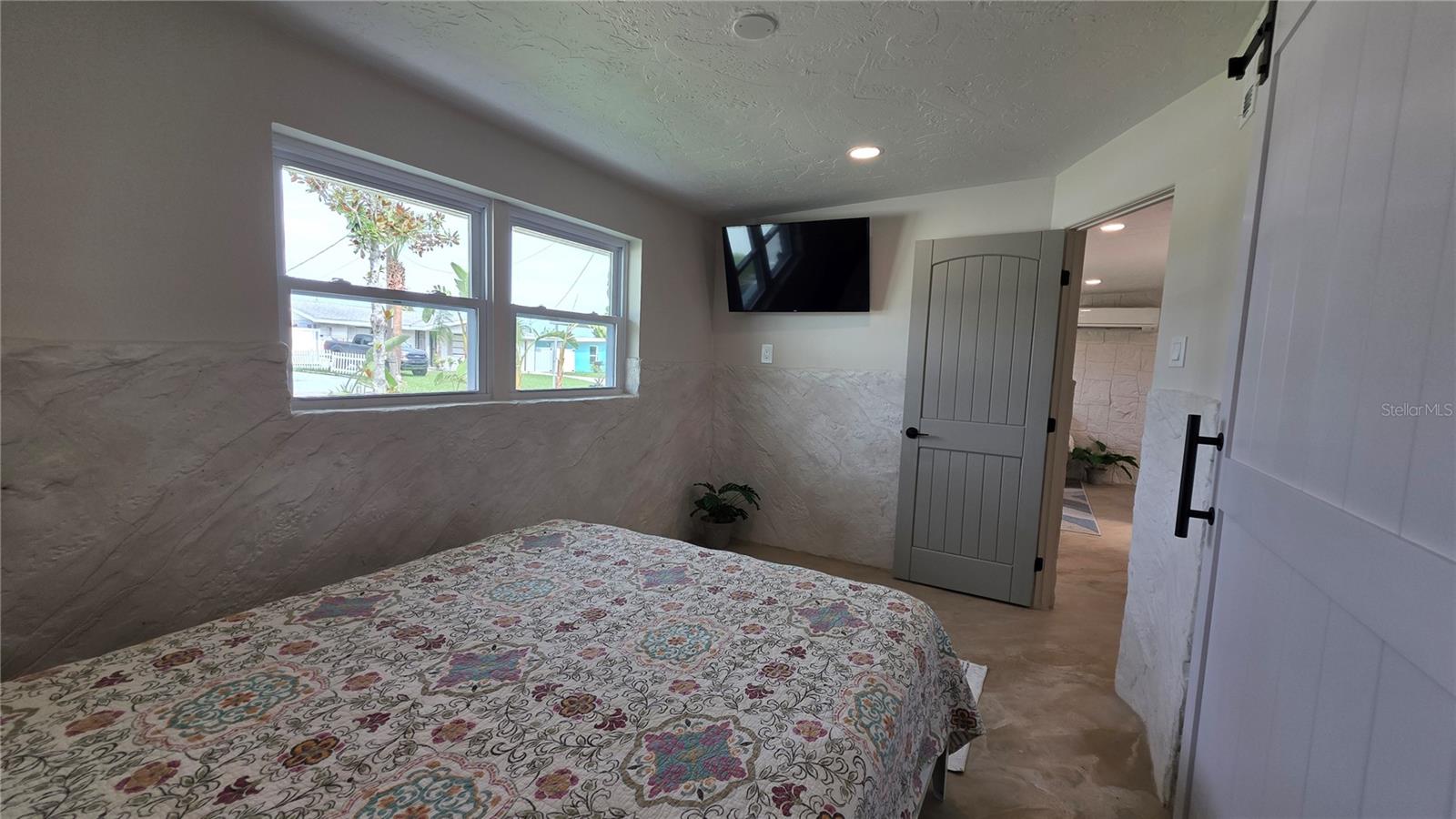 13400 CAROL DR — photo 46