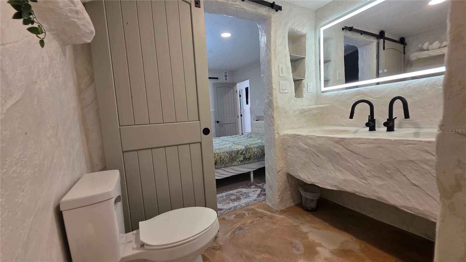 13400 CAROL DR — photo 43