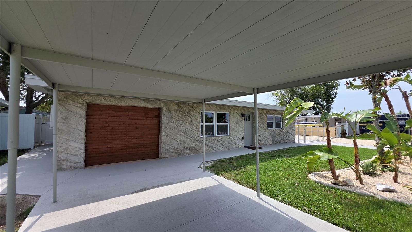 13400 CAROL DR — photo 14