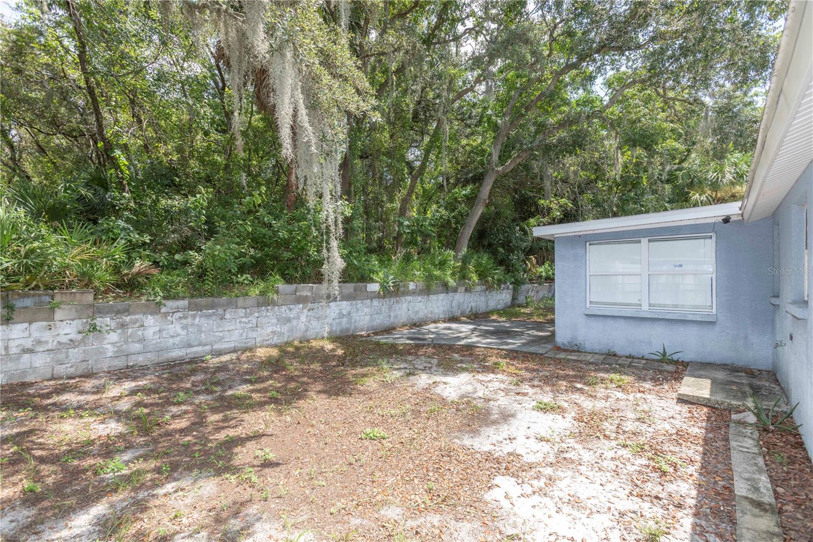 8431 SUNNYDALE DR — photo 24