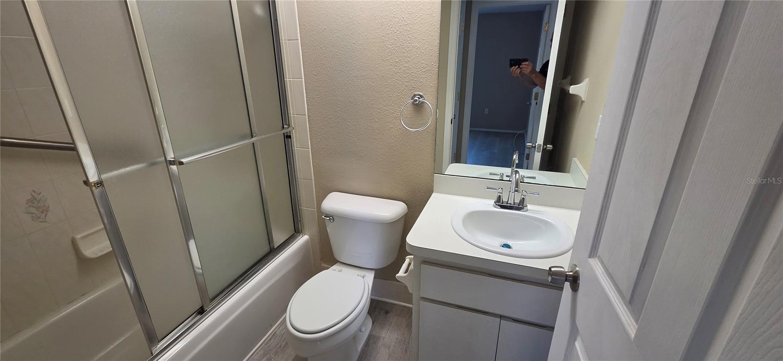 4224 AVANTI CIR — photo 21