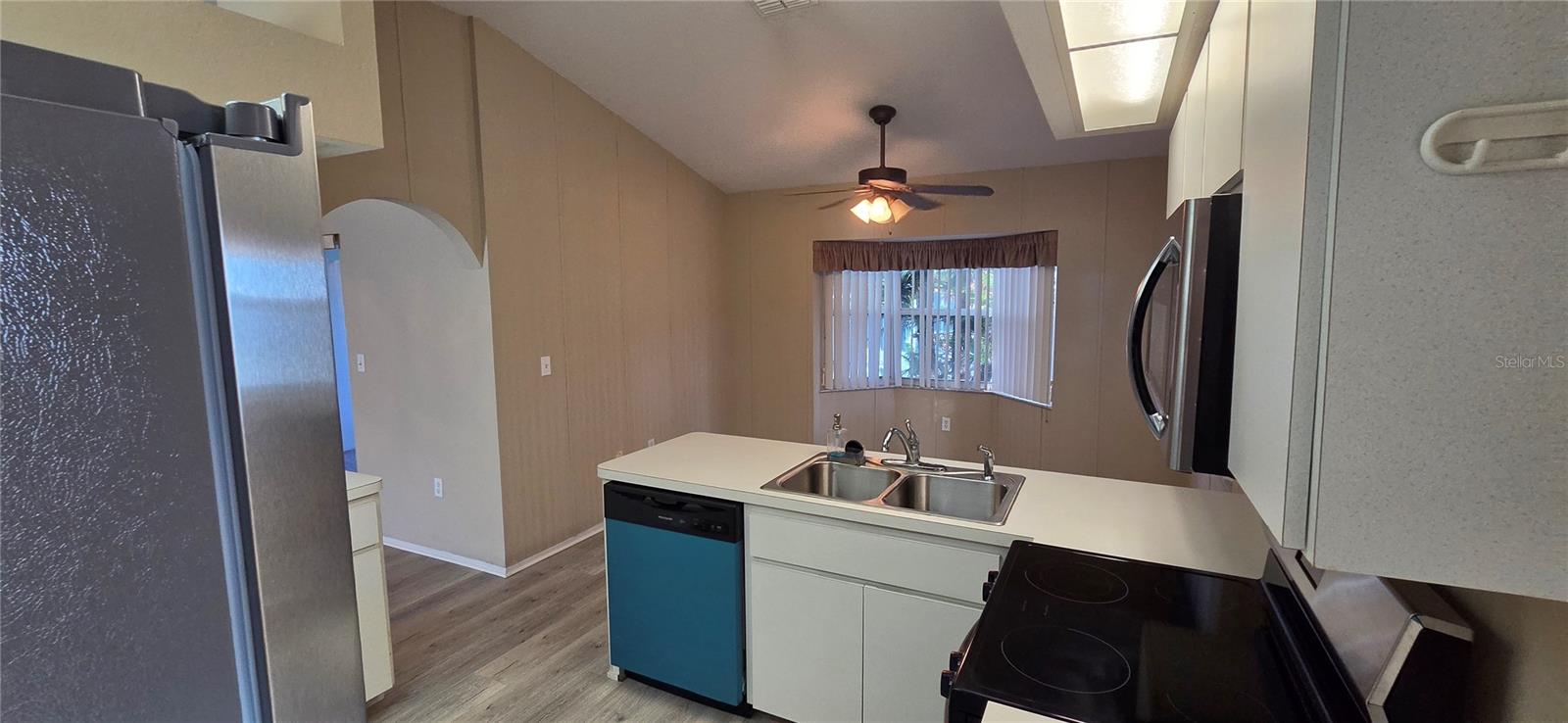 4224 AVANTI CIR — photo 33