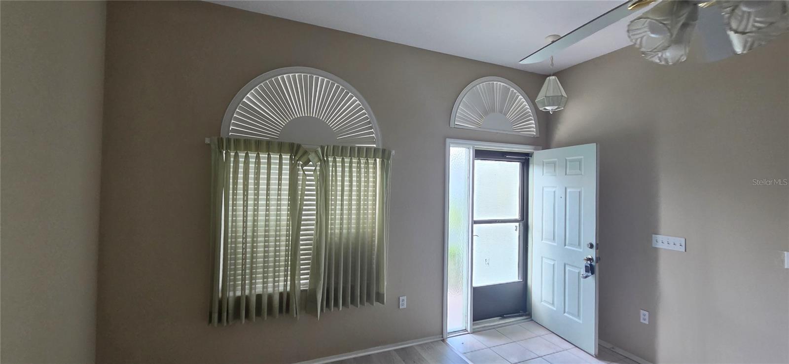 4224 AVANTI CIR — photo 7