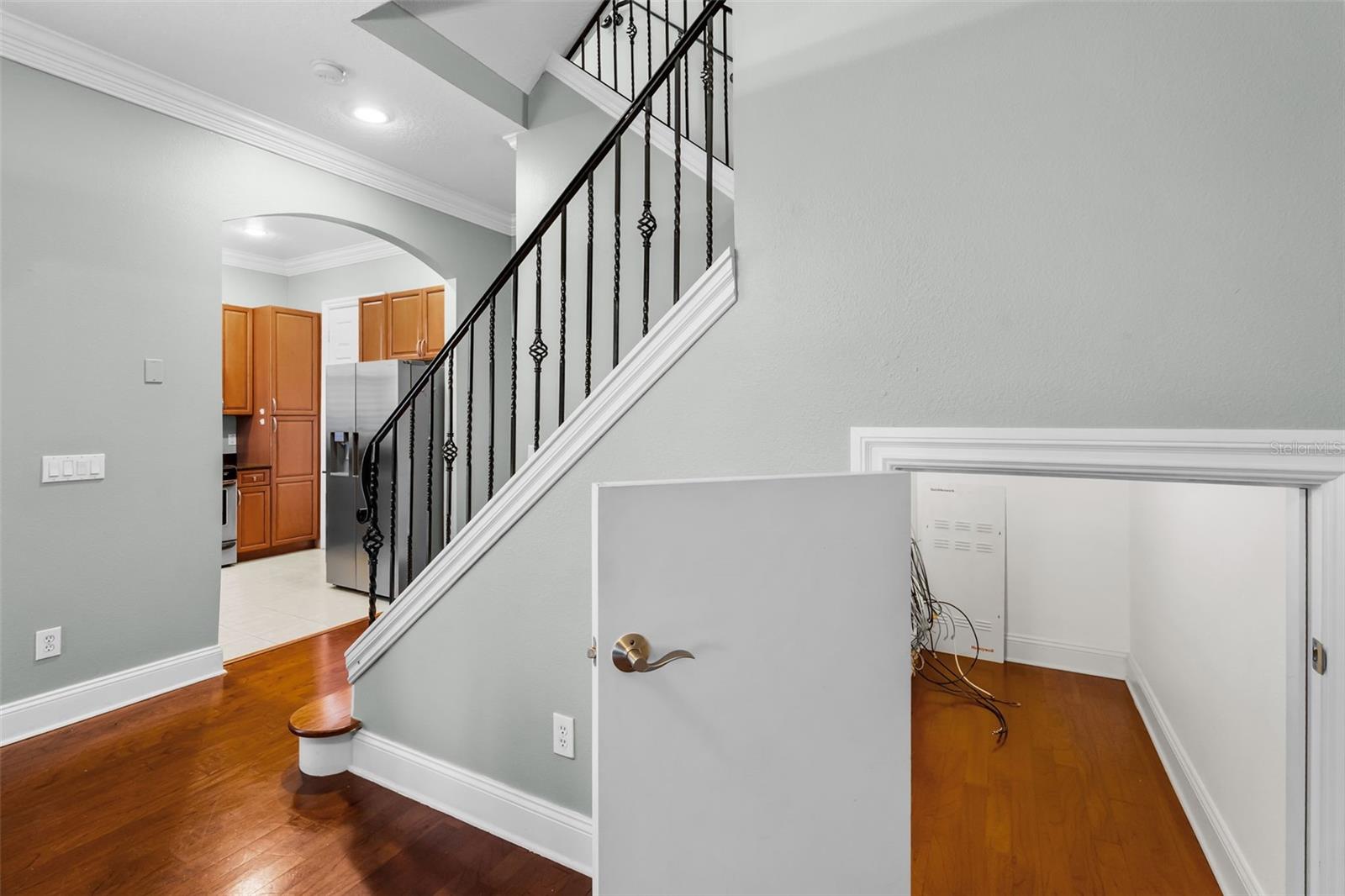 2419 VICTORIA GARDENS LN — photo 11