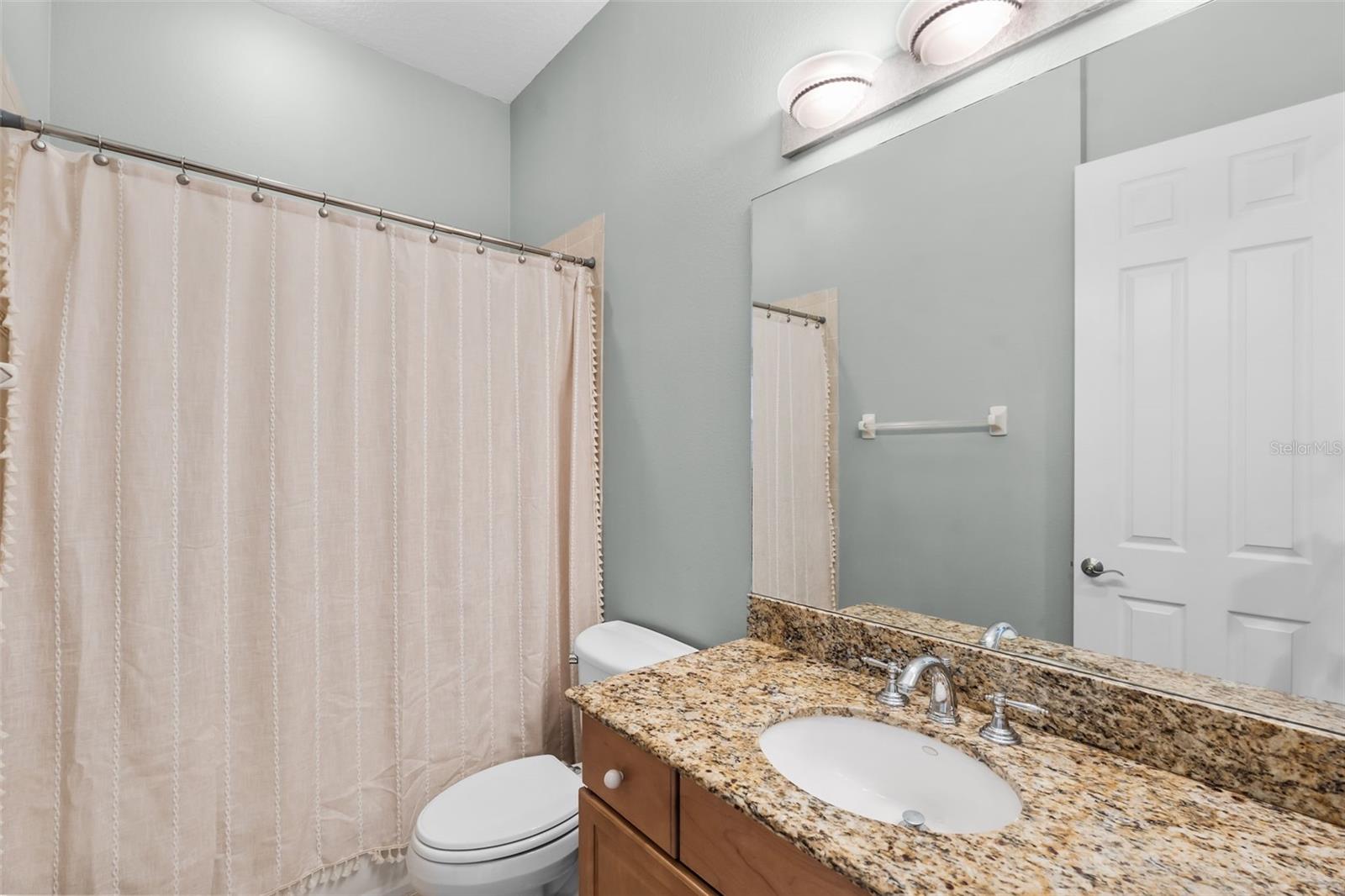 2419 VICTORIA GARDENS LN — photo 31