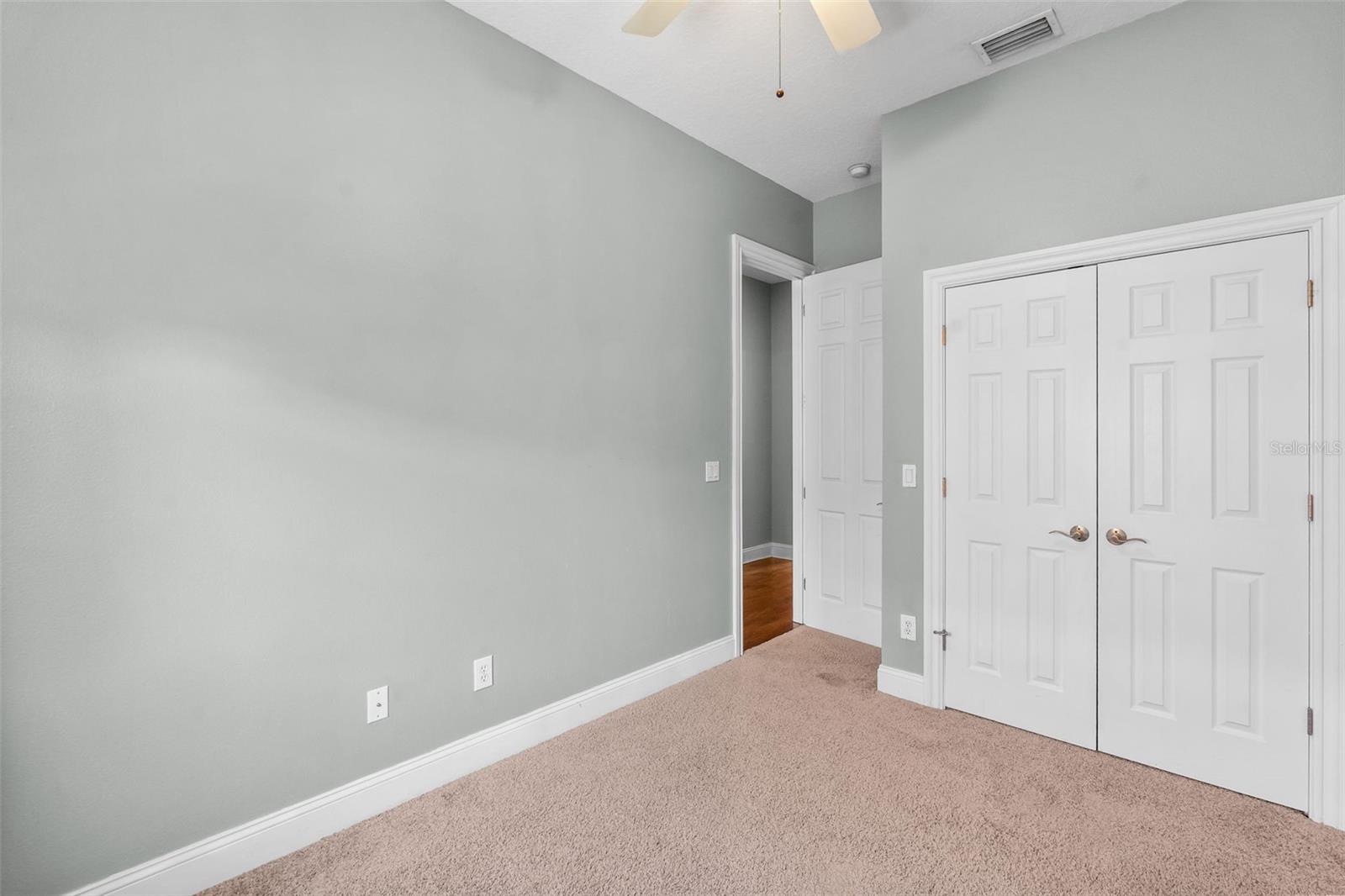 2419 VICTORIA GARDENS LN — photo 33