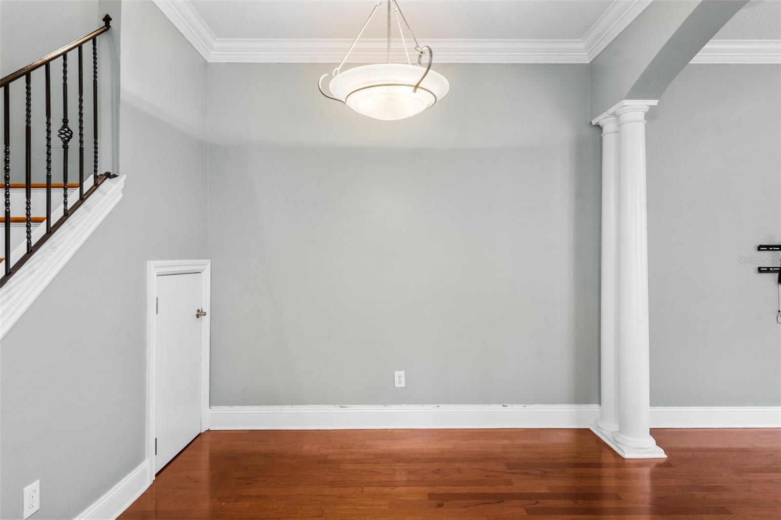 2419 VICTORIA GARDENS LN — photo 10
