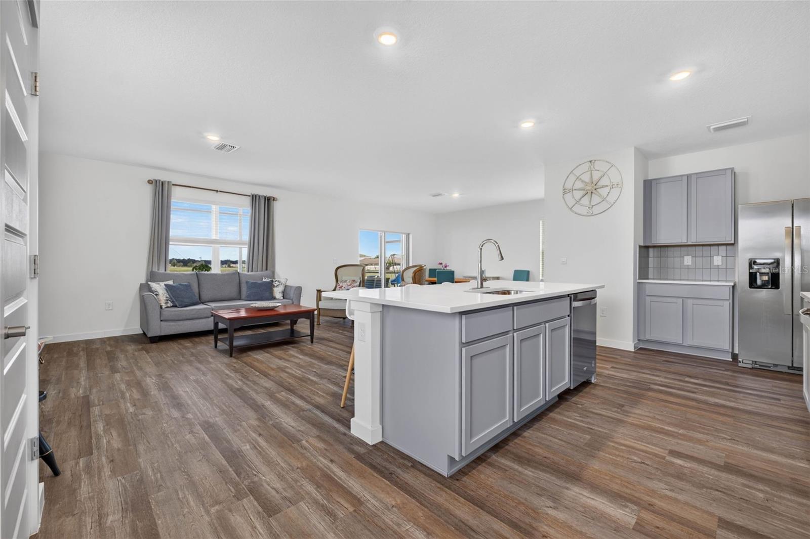 9744 CRESCENT RAY DR — photo 8