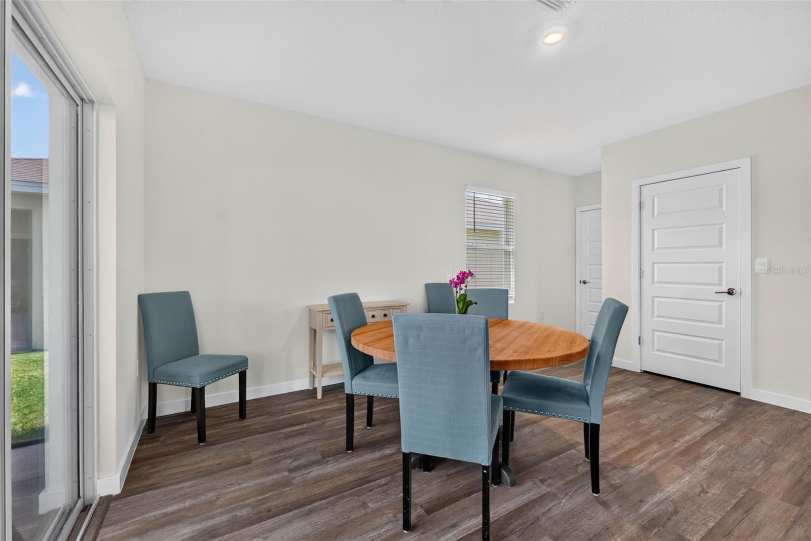 9744 CRESCENT RAY DR — photo 22