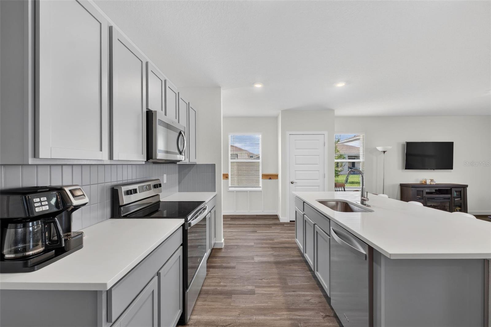 9744 CRESCENT RAY DR — photo 13