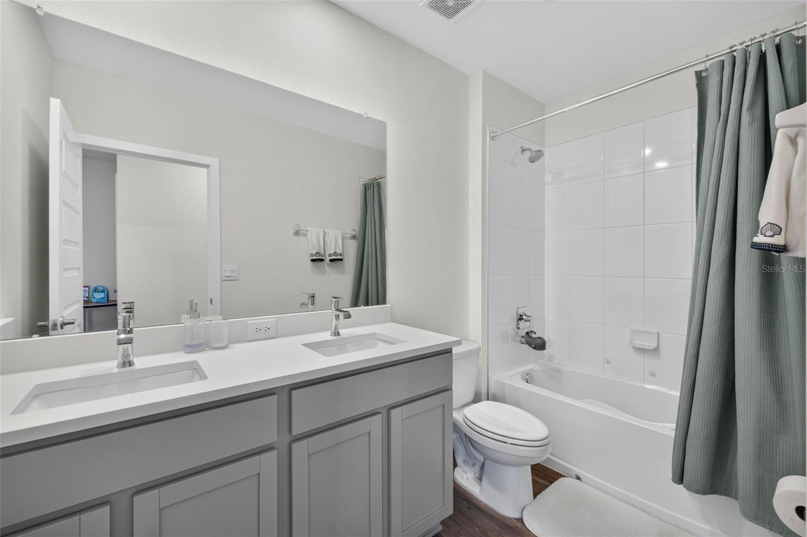 9744 CRESCENT RAY DR — photo 38