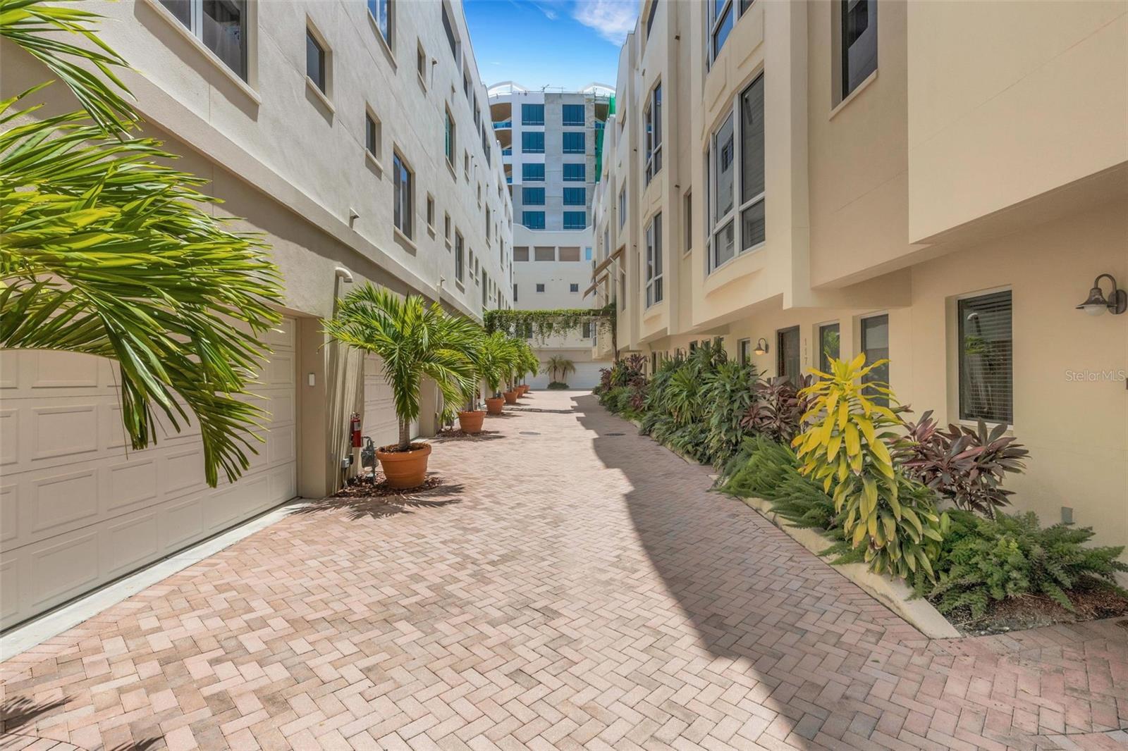 235 COCOANUT AVE #108B — photo 3