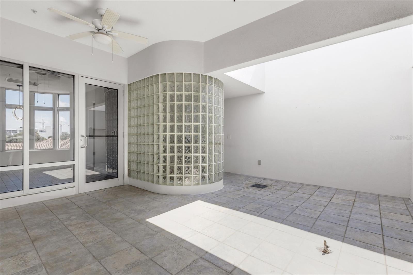 235 COCOANUT AVE #108B — photo 33