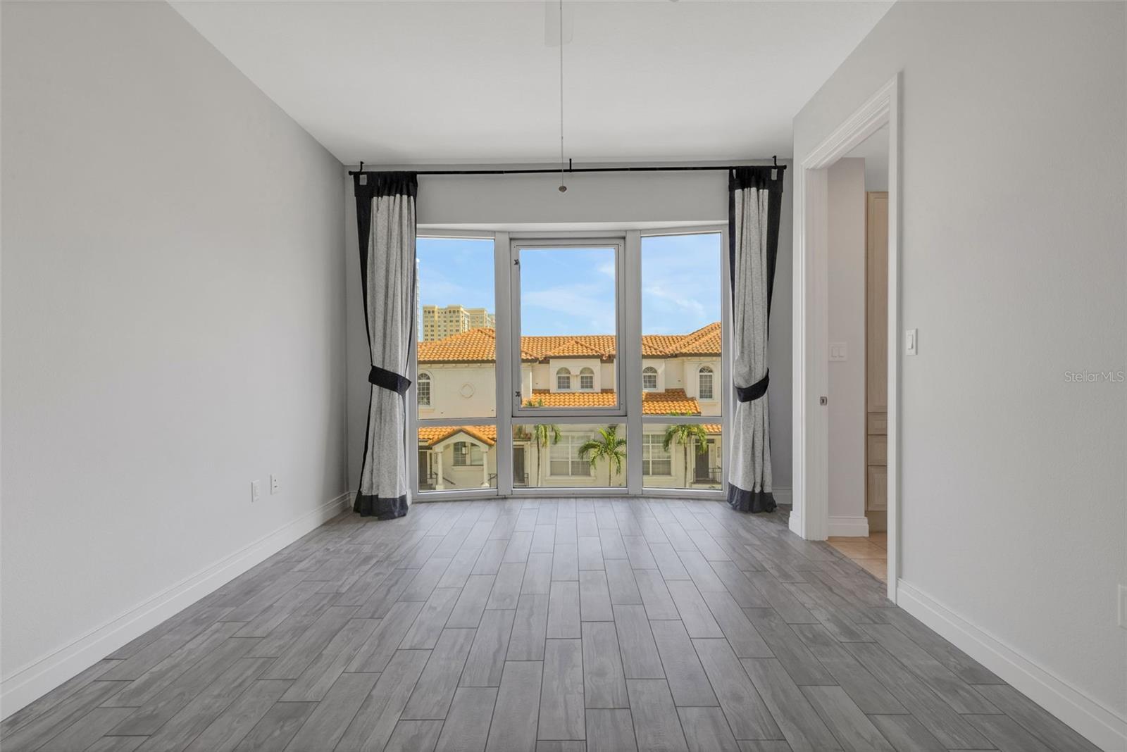 235 COCOANUT AVE #108B — photo 17