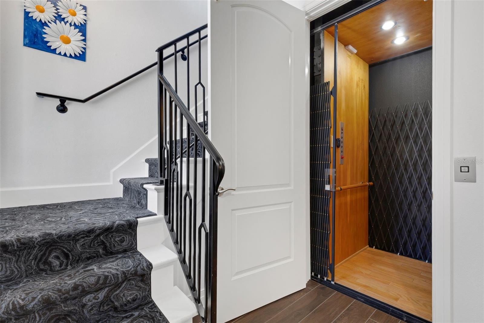 235 COCOANUT AVE #108B — photo 8