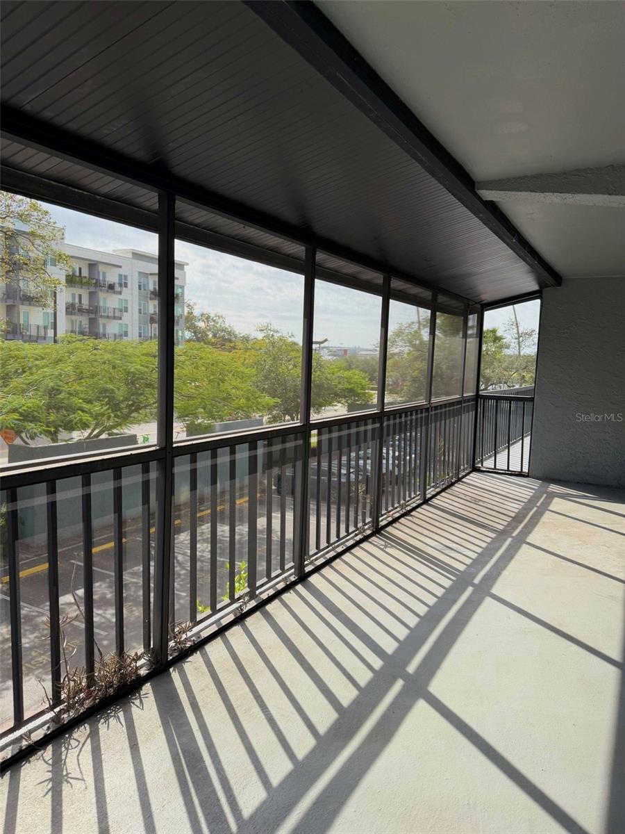 201 W LAUREL ST #307 — photo 14