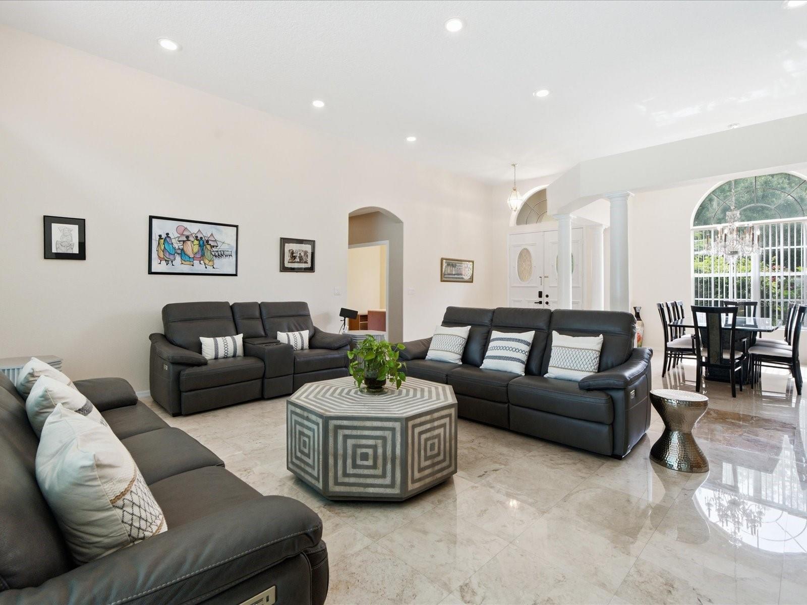 18621 AVENUE CAPRI — photo 16