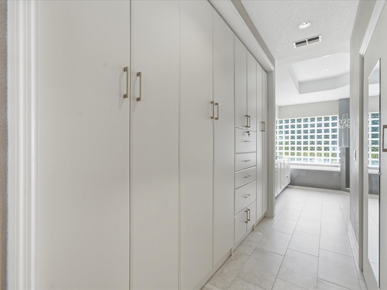 18621 AVENUE CAPRI — photo 35