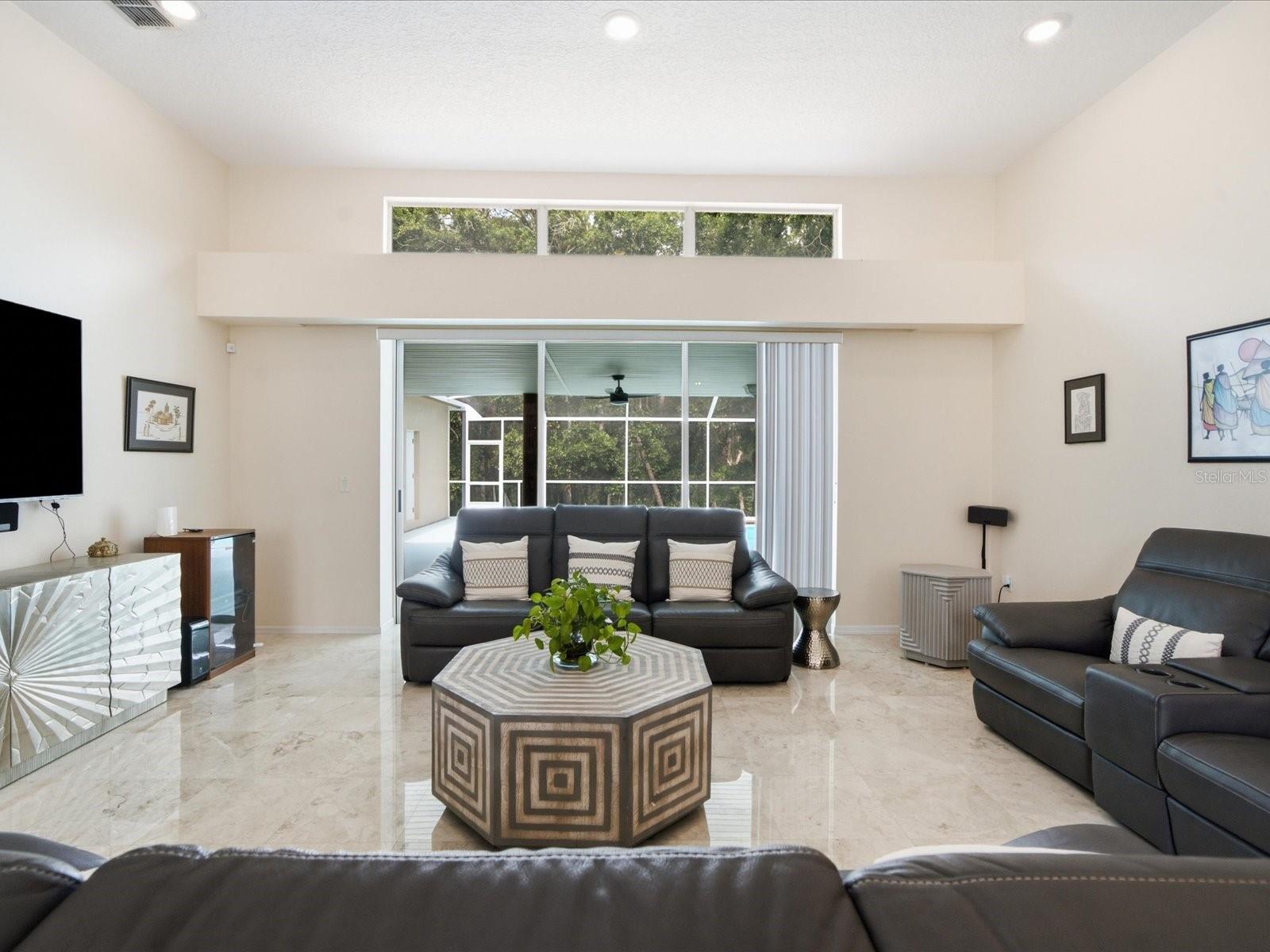 18621 AVENUE CAPRI — photo 14