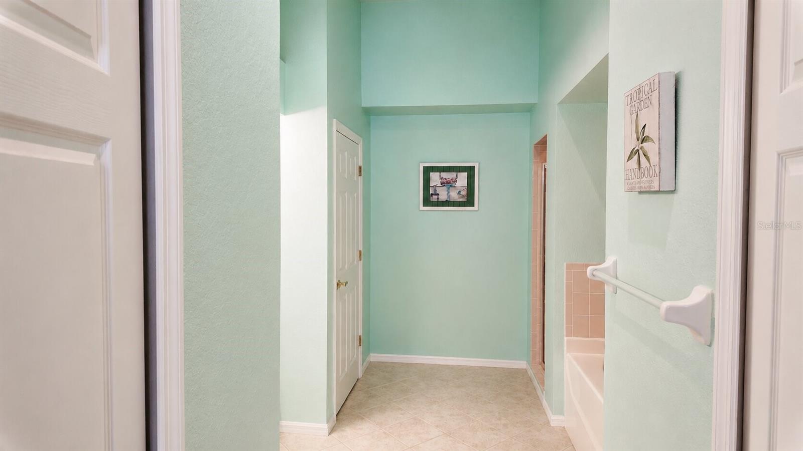 1651 HAMMOCKS AVE — photo 28