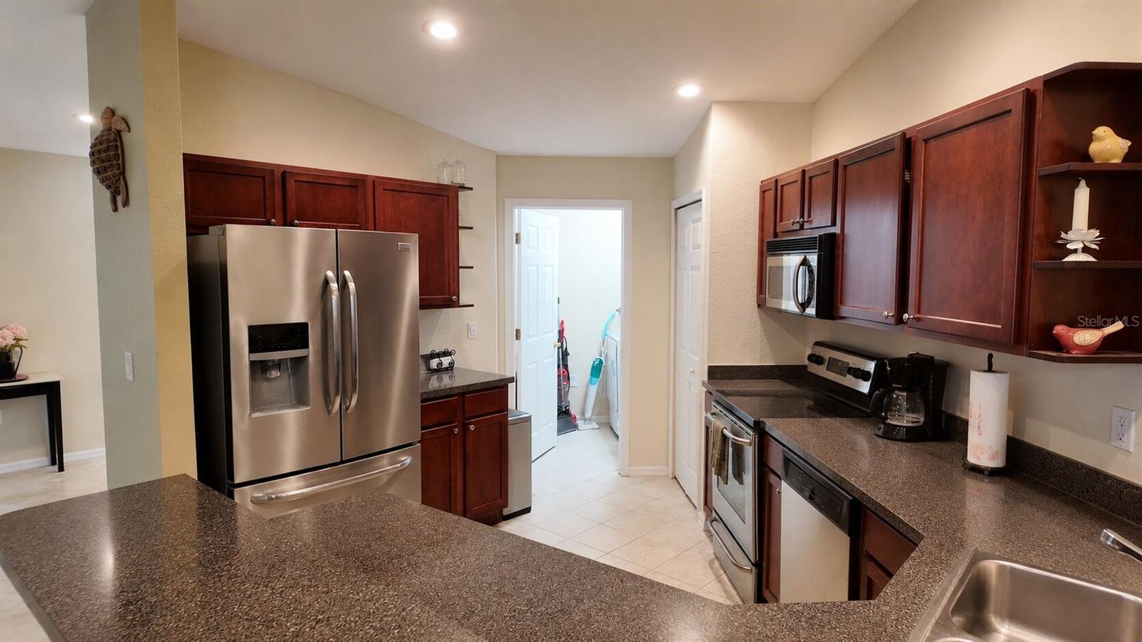 1651 HAMMOCKS AVE — photo 8