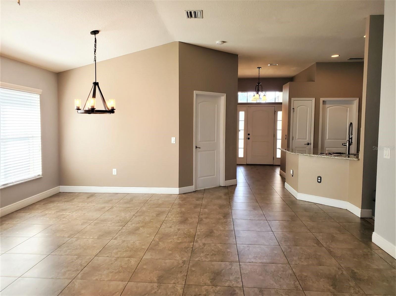 10737 STANDING STONE DR — photo 3