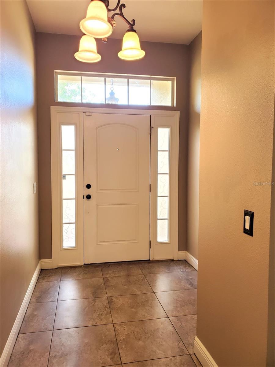 10737 STANDING STONE DR — photo 2