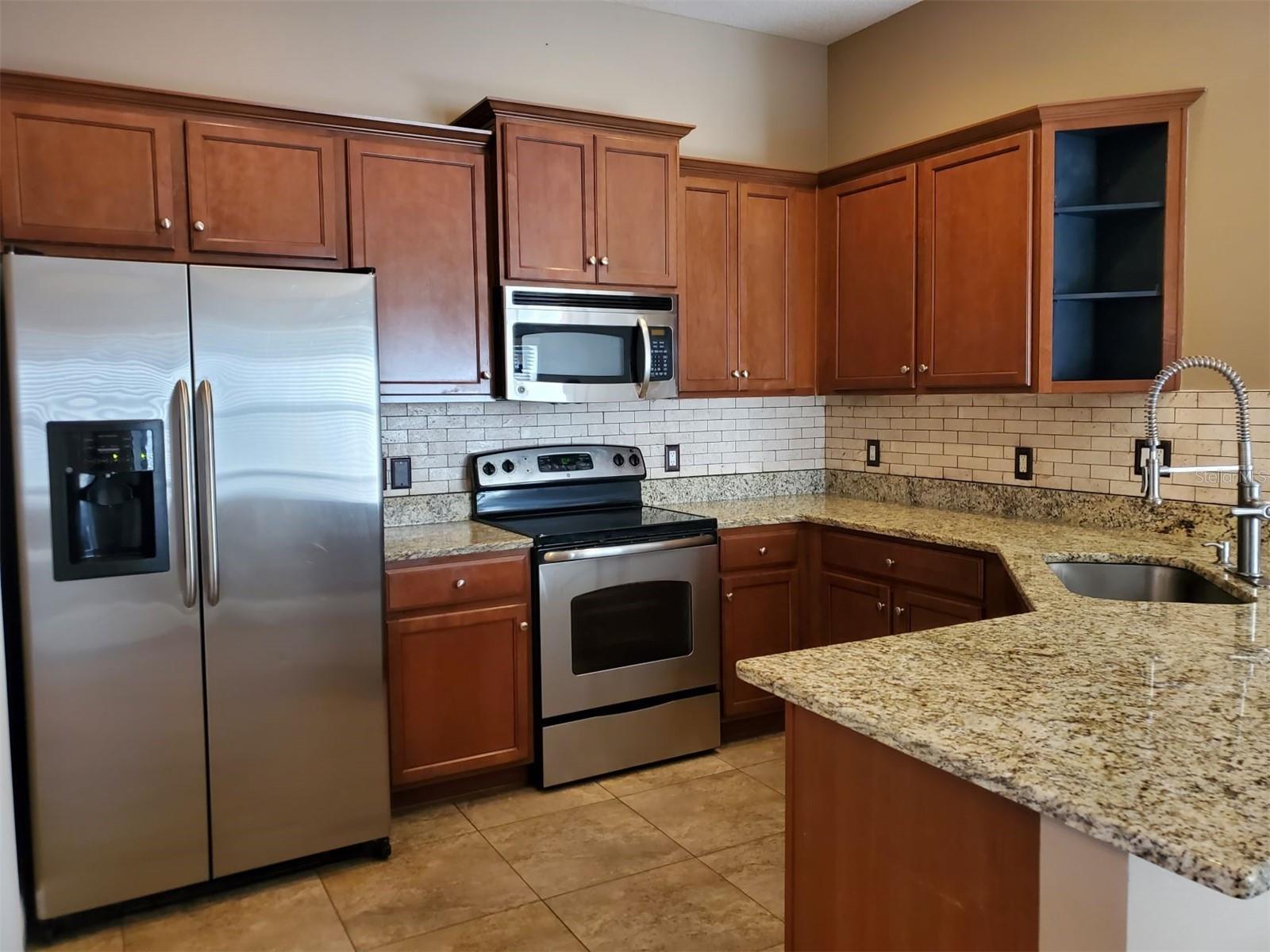10737 STANDING STONE DR — photo 5