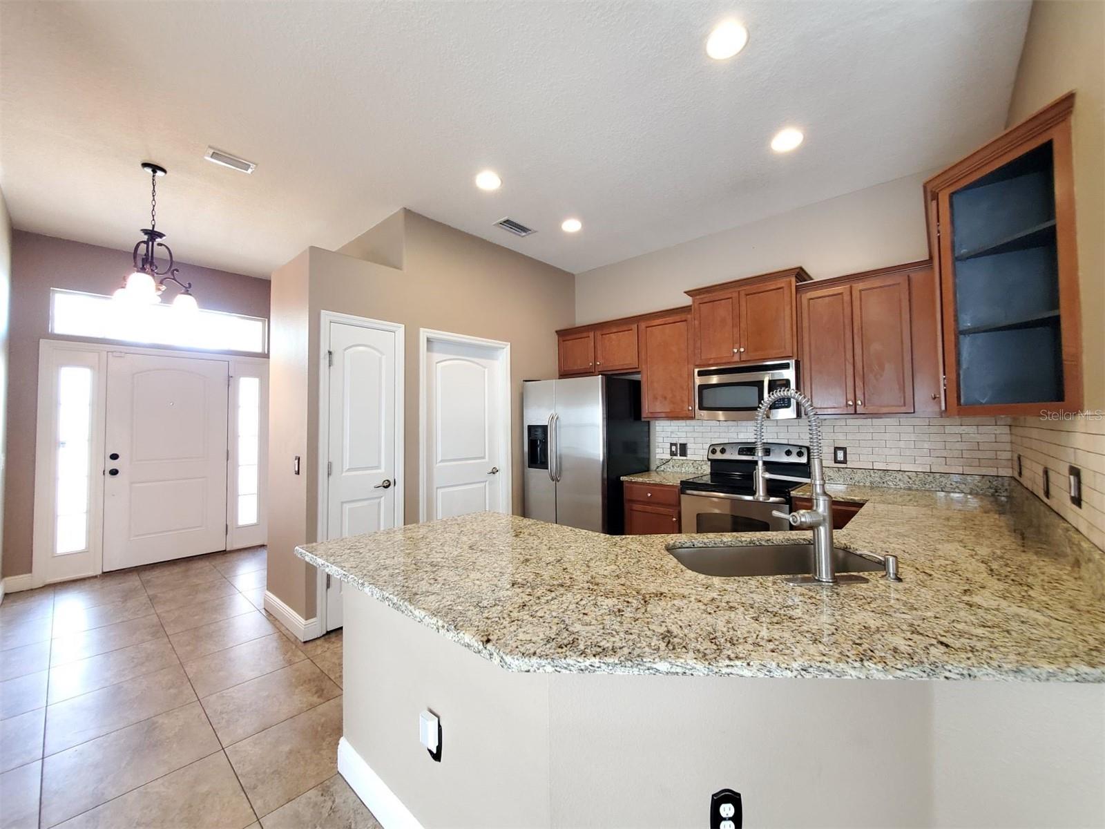 10737 STANDING STONE DR — photo 7