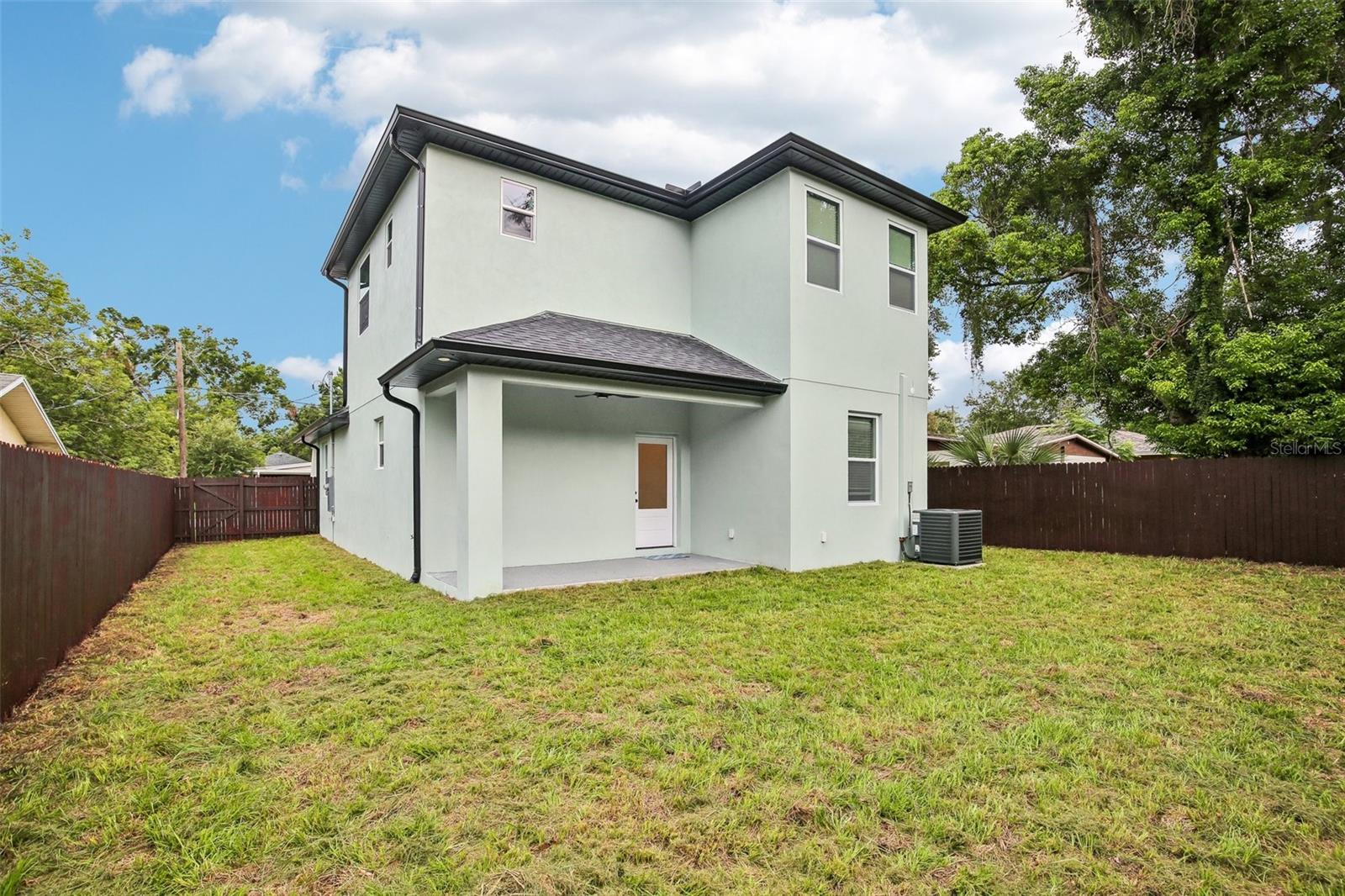 3612 E CLIFTON ST — photo 30