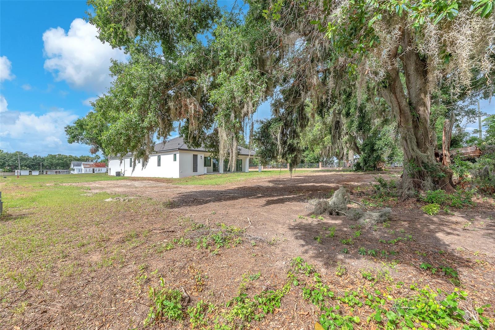 11921 FORT KING HWY — photo 37