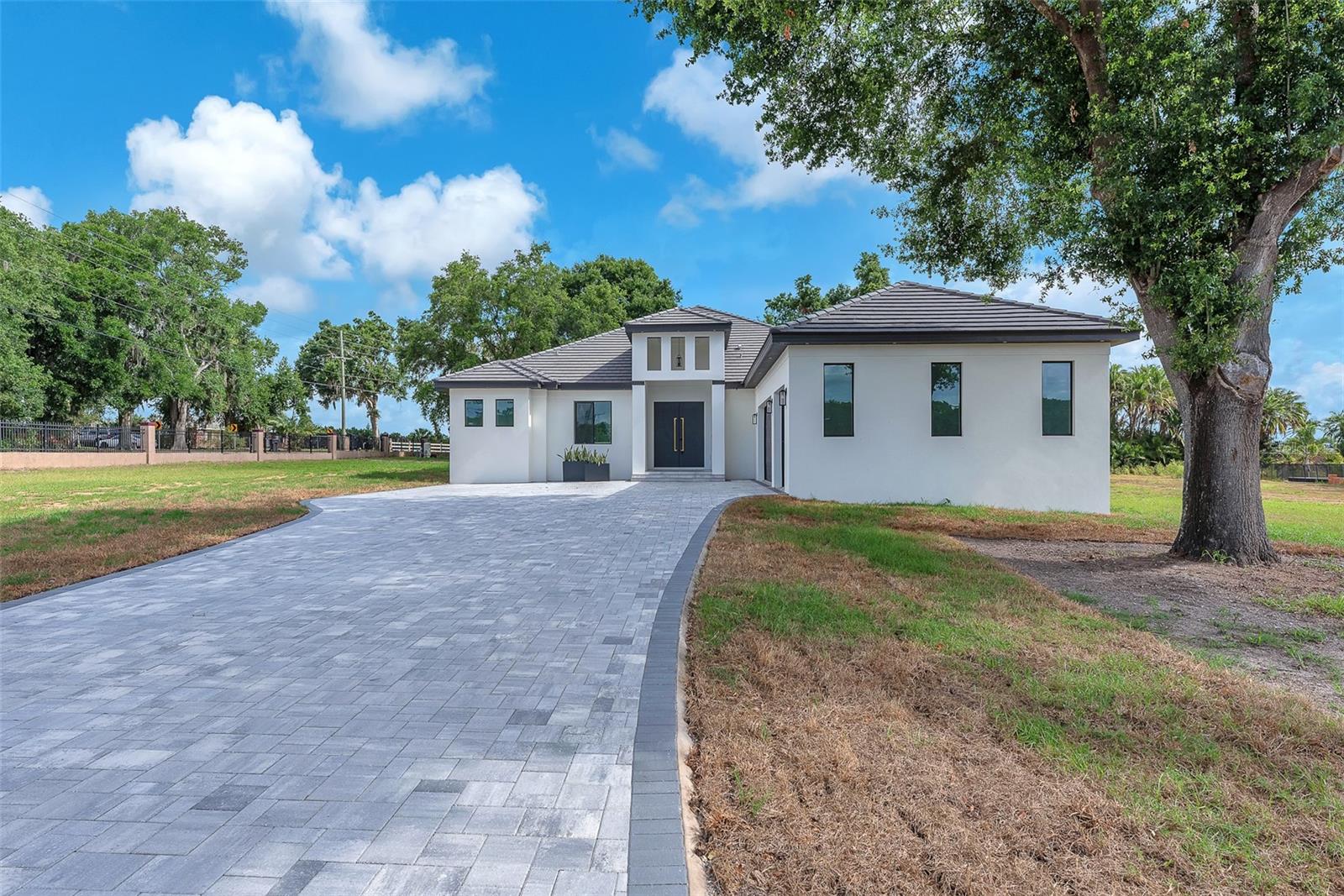 11921 FORT KING HWY — photo 2