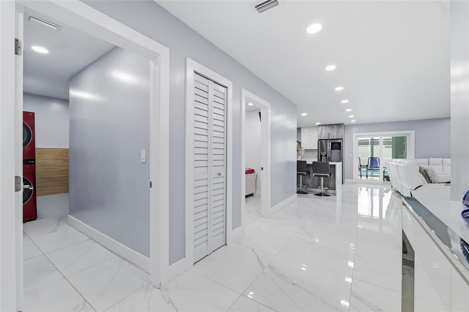 7101 SHENANDOAH CT — photo 9