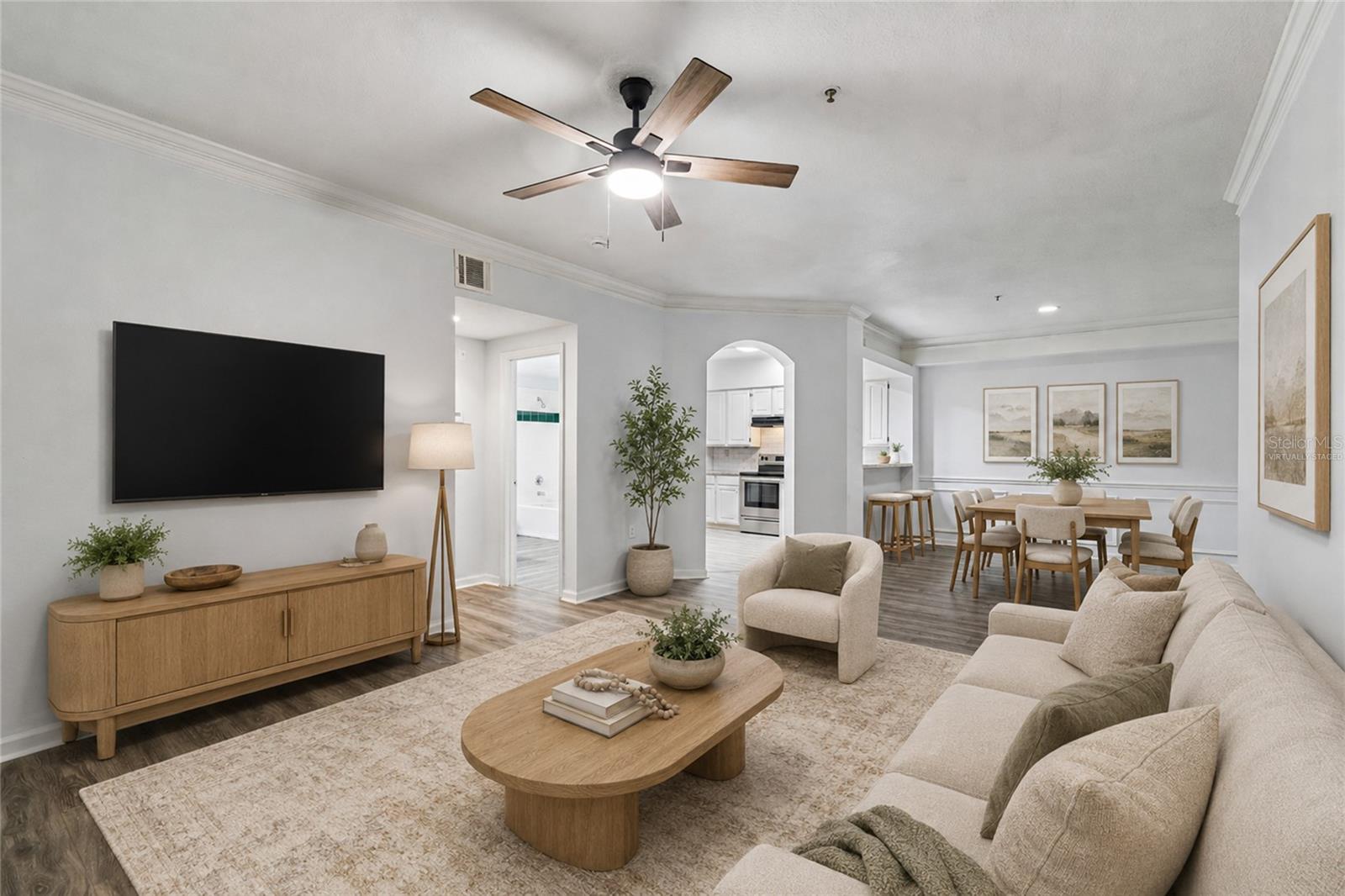 5211 BAY CLUB CIR — photo 2